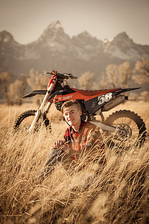 Jackson Hole Senior Portrait Photographer