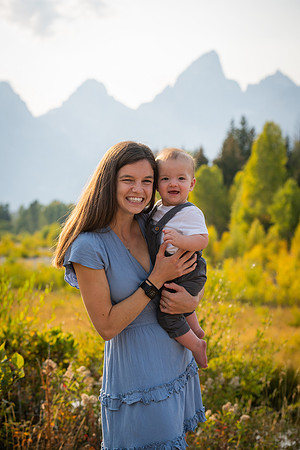 Jackson Hole Maternity Photographer