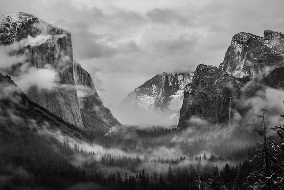 Storm clearing over Tunnel View in Yosemite, B+W